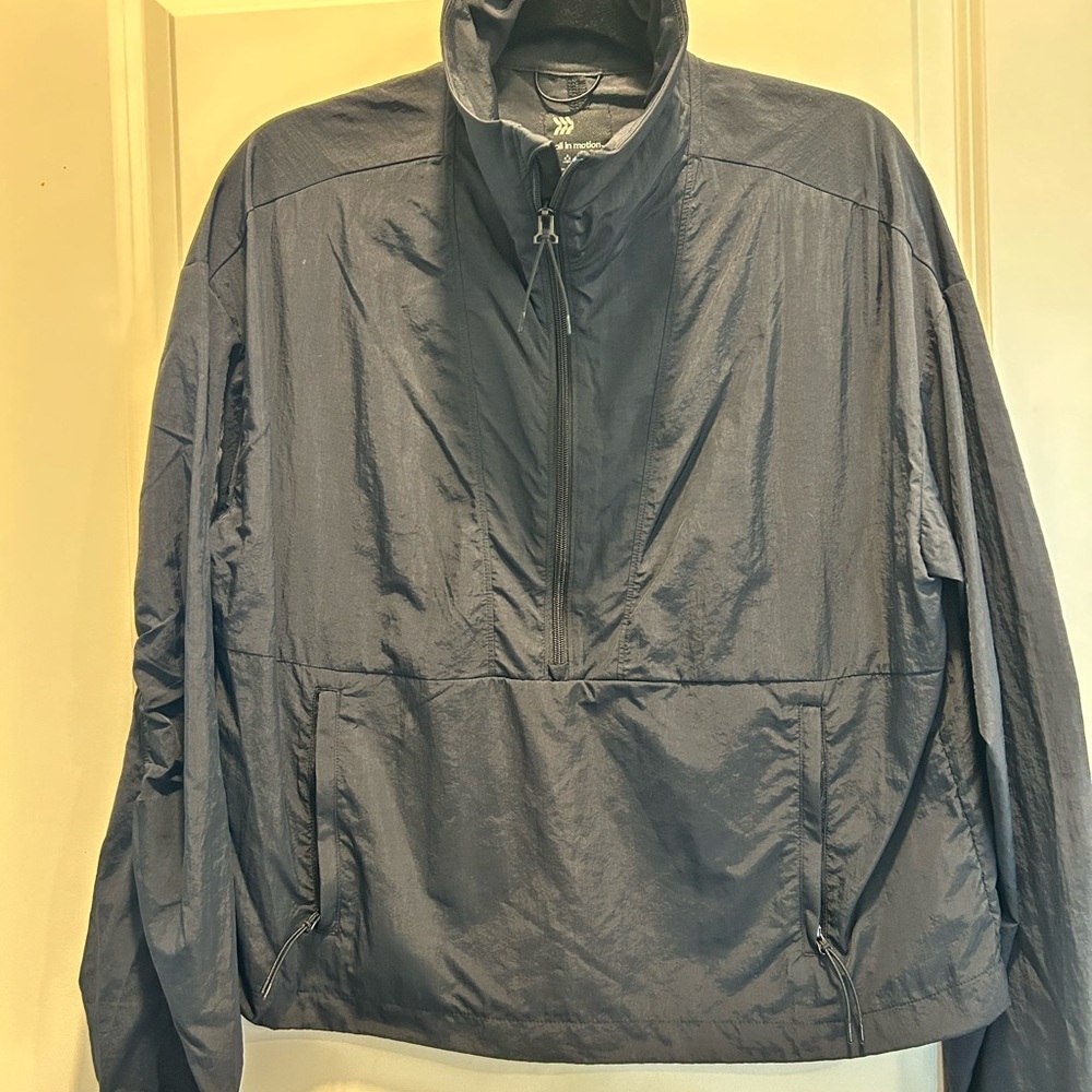Womens black packable windbreaker jacket 1/2 zip Long Sleeve